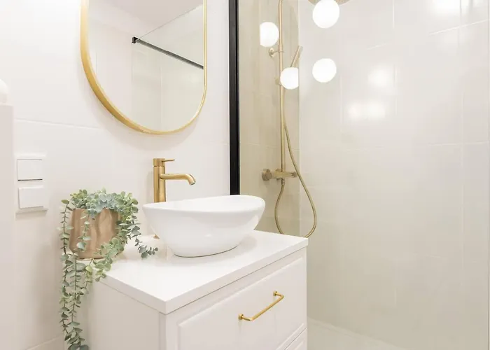 Rosewood With Ac And Balcony Wiktoryn Lejlighed