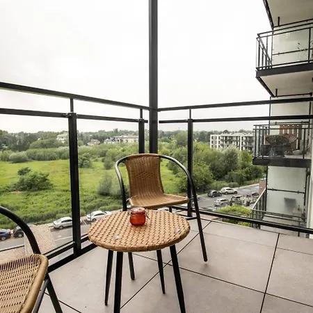 Apartamento Rosewood With Ac And Balcony Wiktoryn